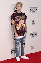 Justin Bieber : justin-bieber-1448300881.jpg