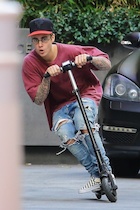 Justin Bieber : justin-bieber-1448430481.jpg