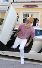 Justin Bieber : justin-bieber-1449761761.jpg