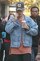 Justin Bieber : justin-bieber-1449942121.jpg