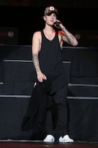 Justin Bieber : justin-bieber-1450528921.jpg