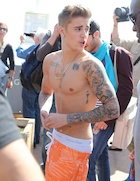 Justin Bieber : justin-bieber-1451970987.jpg