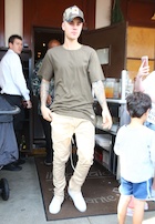 Justin Bieber : justin-bieber-1453145761.jpg