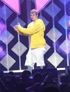 Justin Bieber : justin-bieber-1480806361.jpg