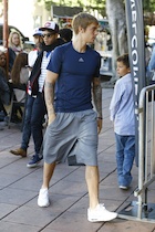 Justin Bieber : justin-bieber-1480911121.jpg