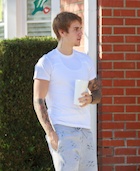 Justin Bieber : justin-bieber-1480993921.jpg