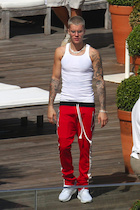 Justin Bieber : justin-bieber-1491412860.jpg