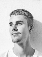 Justin Bieber : justin-bieber-1551212162.jpg