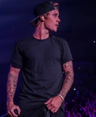 Justin Bieber : justin-bieber-1615139735.jpg