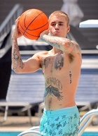 Justin Bieber : justin-bieber-1626379475.jpg