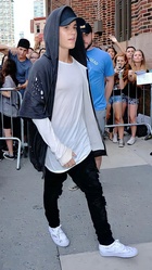 Justin Bieber : justin-bieber-1629914263.jpg