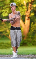 Justin Bieber : justin-bieber-1638067382.jpg