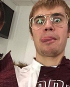 Justin Bieber : justin-bieber-1638184937.jpg