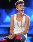 Justin Bieber : justin-bieber-1639090235.jpg