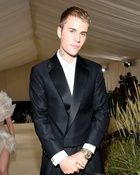 Justin Bieber : justin-bieber-1663880121.jpg