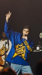 Justin Bieber : justin-bieber-1707145384.jpg