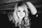 Katelyn Tarver : katelyntarver_1276303459.jpg