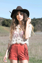 Kate Voegele : kate-voegele-1630278660.jpg