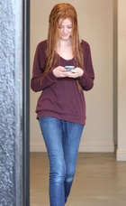 Katherine McNamara : katherine-mcnamara-1411057814.jpg