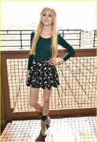 Katherine McNamara : katherine-mcnamara-1413217061.jpg