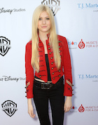 Katherine McNamara : katherine-mcnamara-1443655757.jpg