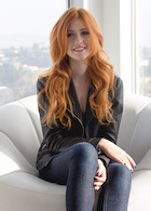 Katherine McNamara : katherine-mcnamara-1488031573.jpg