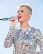 Katy Perry : katy-perry-1498424881.jpg