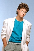 Kirk Cameron : kirk-cameron-1322606647.jpg