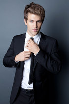 Keegan Allen : keegan-allen-1376245323.jpg