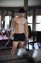 Keegan Allen : keegan-allen-1445544414.jpg