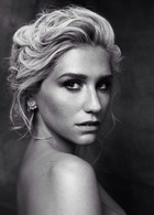 Ke$ha : keha-1401474119.jpg