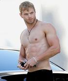 Kellan Lutz : kellan-lutz-1330194009.jpg