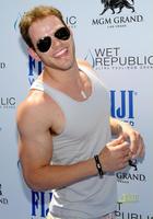 Kellan Lutz : kellan-lutz-1330194396.jpg