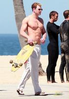 Kellan Lutz : kellan-lutz-1330194564.jpg