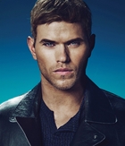 Kellan Lutz : kellan-lutz-1401467221.jpg