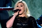 Kelly Clarkson : kelly-clarkson-1421173390.jpg