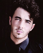 Kevin Jonas : kevin-jonas-1383158315.jpg