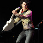 Kevin Jonas : kevinjonas_1217360200.jpg