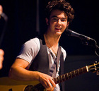 Kevin Jonas : kevinjonas_1220721386.jpg