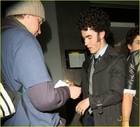 Kevin Jonas : kevinjonas_1221970853.jpg