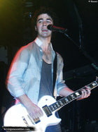 Kevin Jonas : kevinjonas_1221990812.jpg