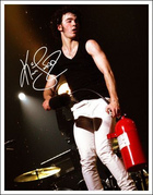 Kevin Jonas : kevinjonas_1221990838.jpg