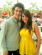 Kevin Jonas : kevinjonas_1221991239.jpg