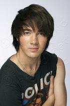 Kevin Jonas : kevinjonas_1221991499.jpg