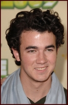 Kevin Jonas : kevinjonas_1238347309.jpg