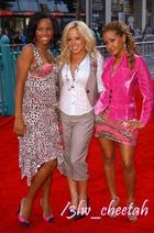 Kiely Williams : kiely-williams-1319041937.jpg