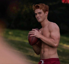 K.J. Apa : kj-apa-1535393435.jpg