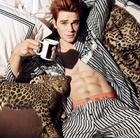 K.J. Apa : kj-apa-1548176136.jpg