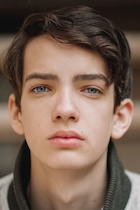 Kodi Smit-McPhee : kodi-smit-mcphee-1512151010.jpg