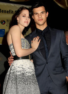 Kristen Stewart : TI4U_u1294246301.jpg